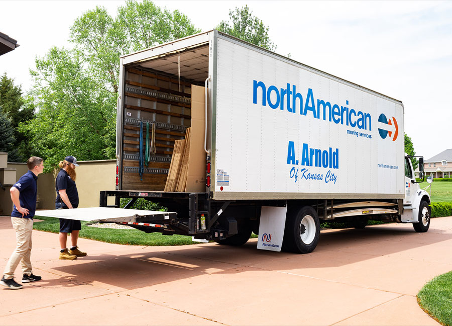 Transporting-Items Moving Companies in Olathe